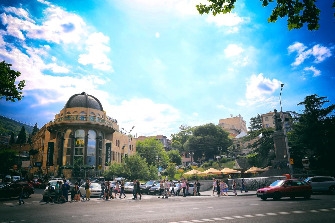 Guest House Kakabadzeebi 9 Tbilisi ภายนอก รูปภาพ