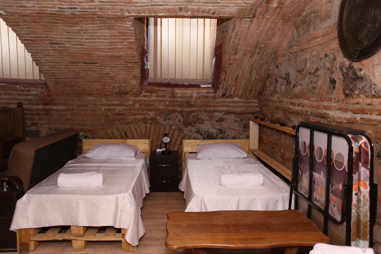 Guest House Kakabadzeebi 9 Tbilisi ภายนอก รูปภาพ