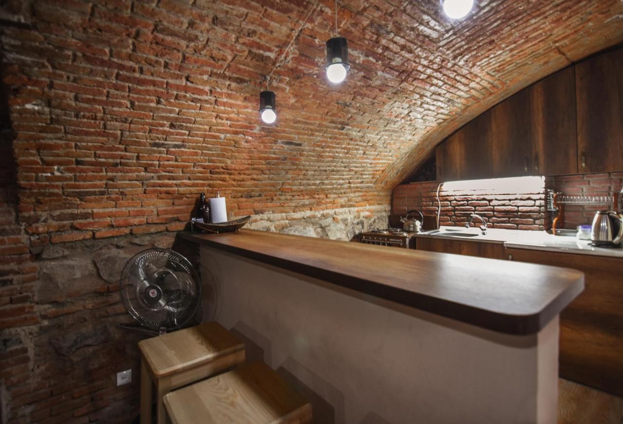 Guest House Kakabadzeebi 9 Tbilisi ภายนอก รูปภาพ